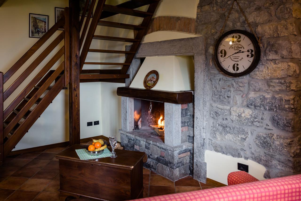 Ca' Baetti L'Antico Borgo Bed & Breakfast Roncola Eksteriør bilde