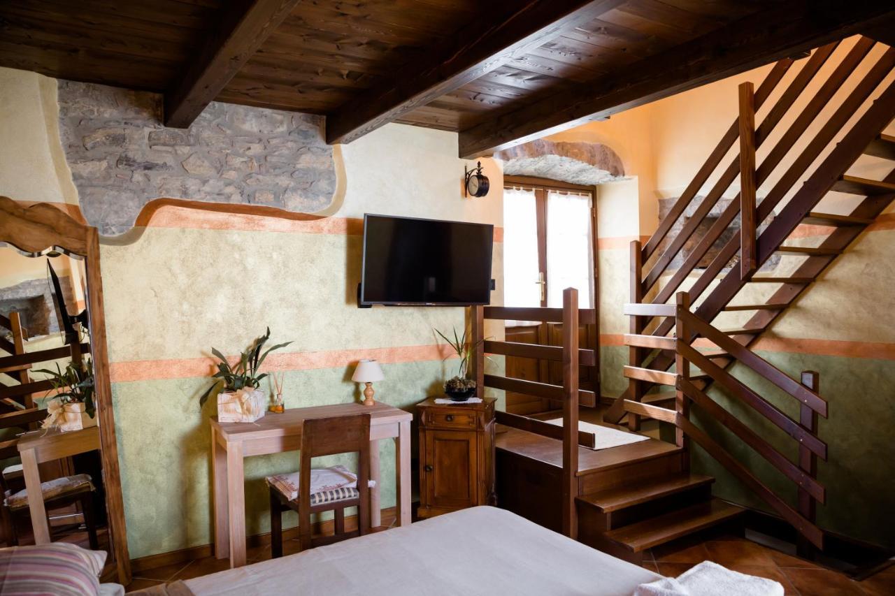 Ca' Baetti L'Antico Borgo Bed & Breakfast Roncola Eksteriør bilde